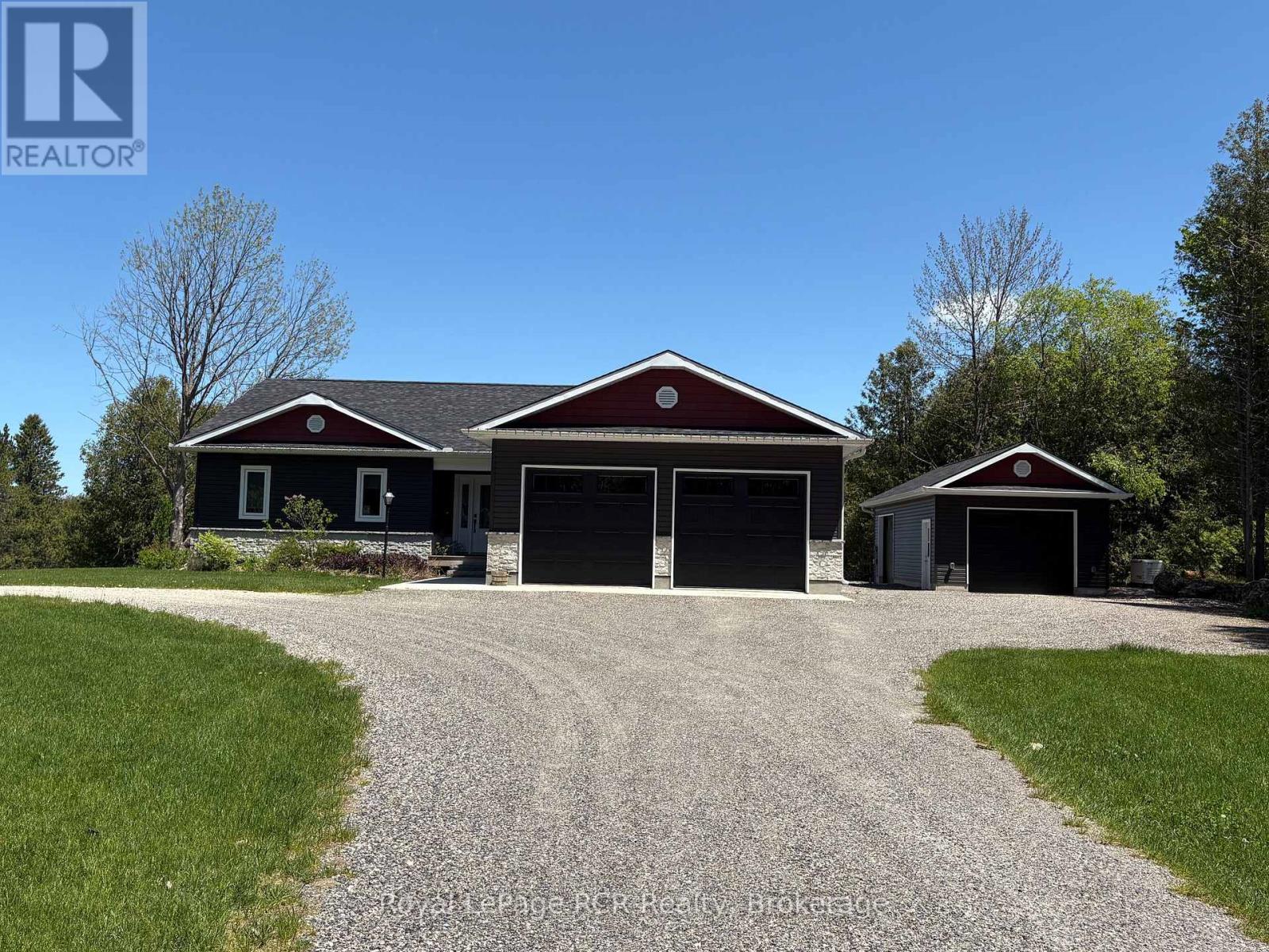 109 Highland Drive, West Grey, Ontario  N0C 1H0 - Photo 1 - X12862858