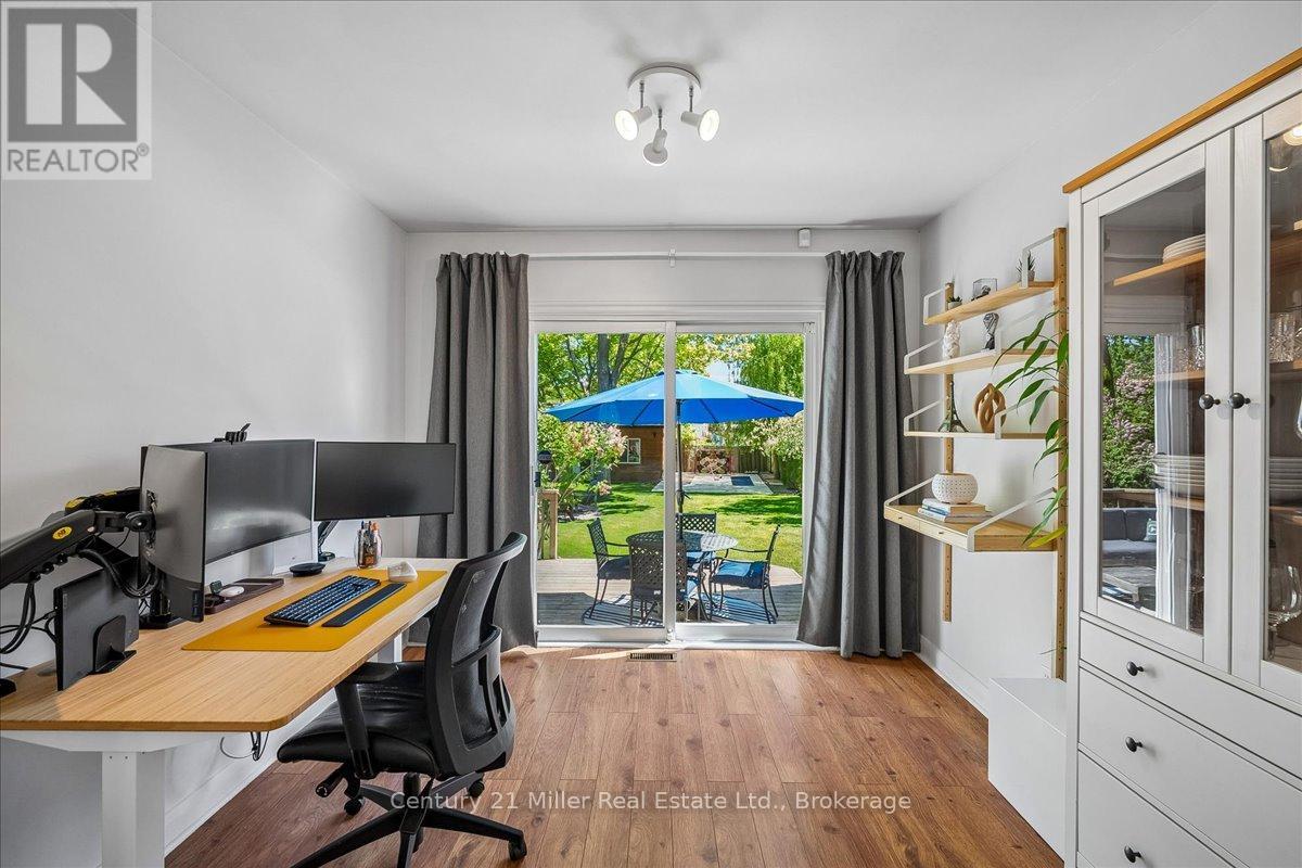1583 Blanefield Road, Mississauga, Ontario  L5G 4H3 - Photo 10 - W13213546