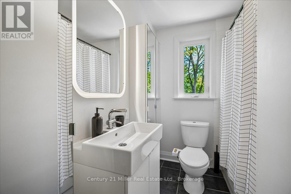 1583 Blanefield Road, Mississauga, Ontario  L5G 4H3 - Photo 28 - W13213546