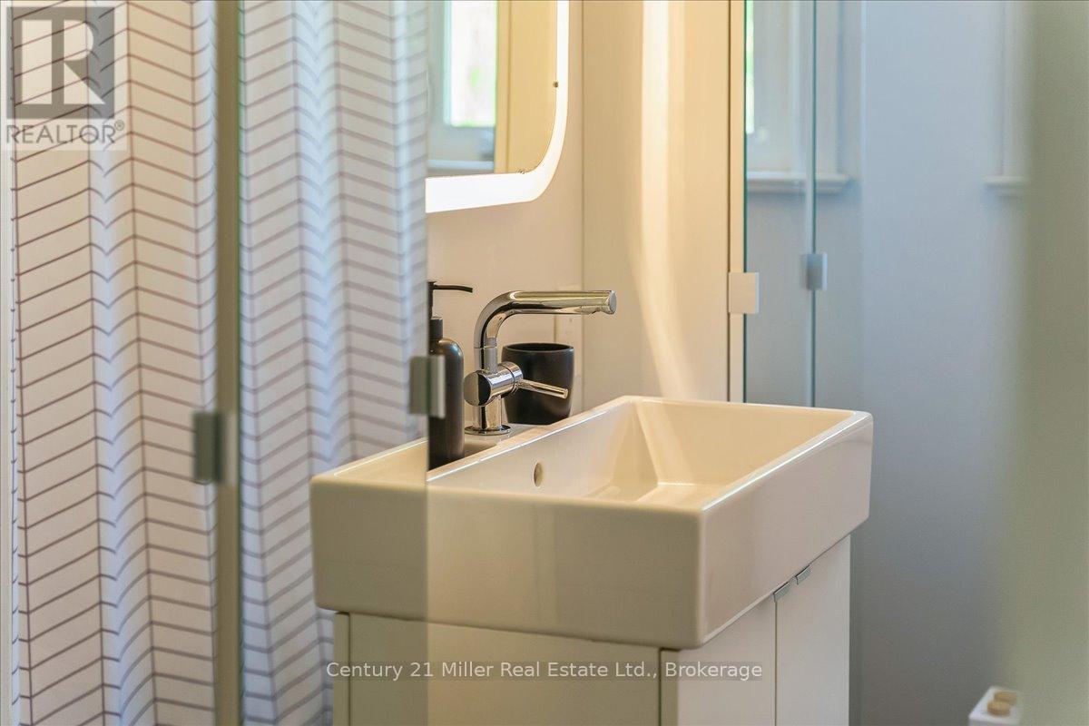 1583 Blanefield Road, Mississauga, Ontario  L5G 4H3 - Photo 29 - W13213546