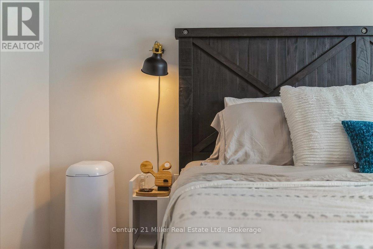 1583 Blanefield Road, Mississauga, Ontario  L5G 4H3 - Photo 35 - W13213546