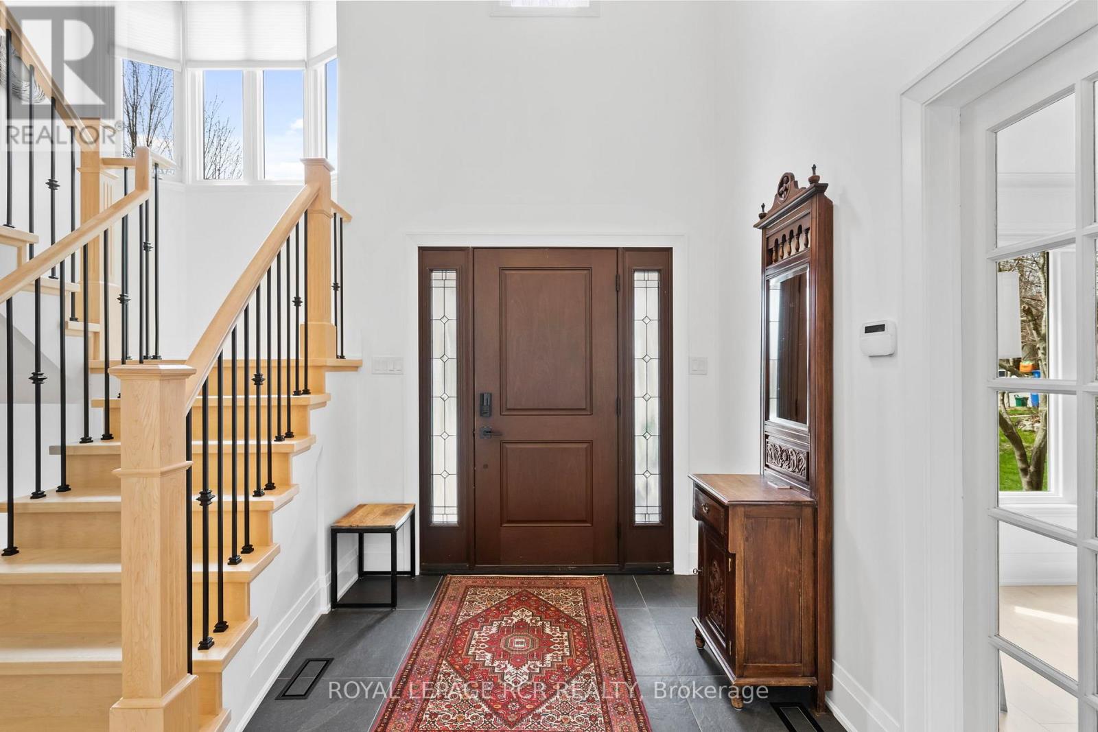 409 Alex Doner Drive, Newmarket, Ontario  L3X 1C6 - Photo 4 - N13061594