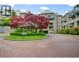 <div class="price">$498,800</div> 316 301 Maude Road, Port Moody<br><div style="margin-bottom:8px;"><small>Royal LePage West Real Estate Services</small></div><div class='bed_bath'>1 Bed | 1 Bath</div>