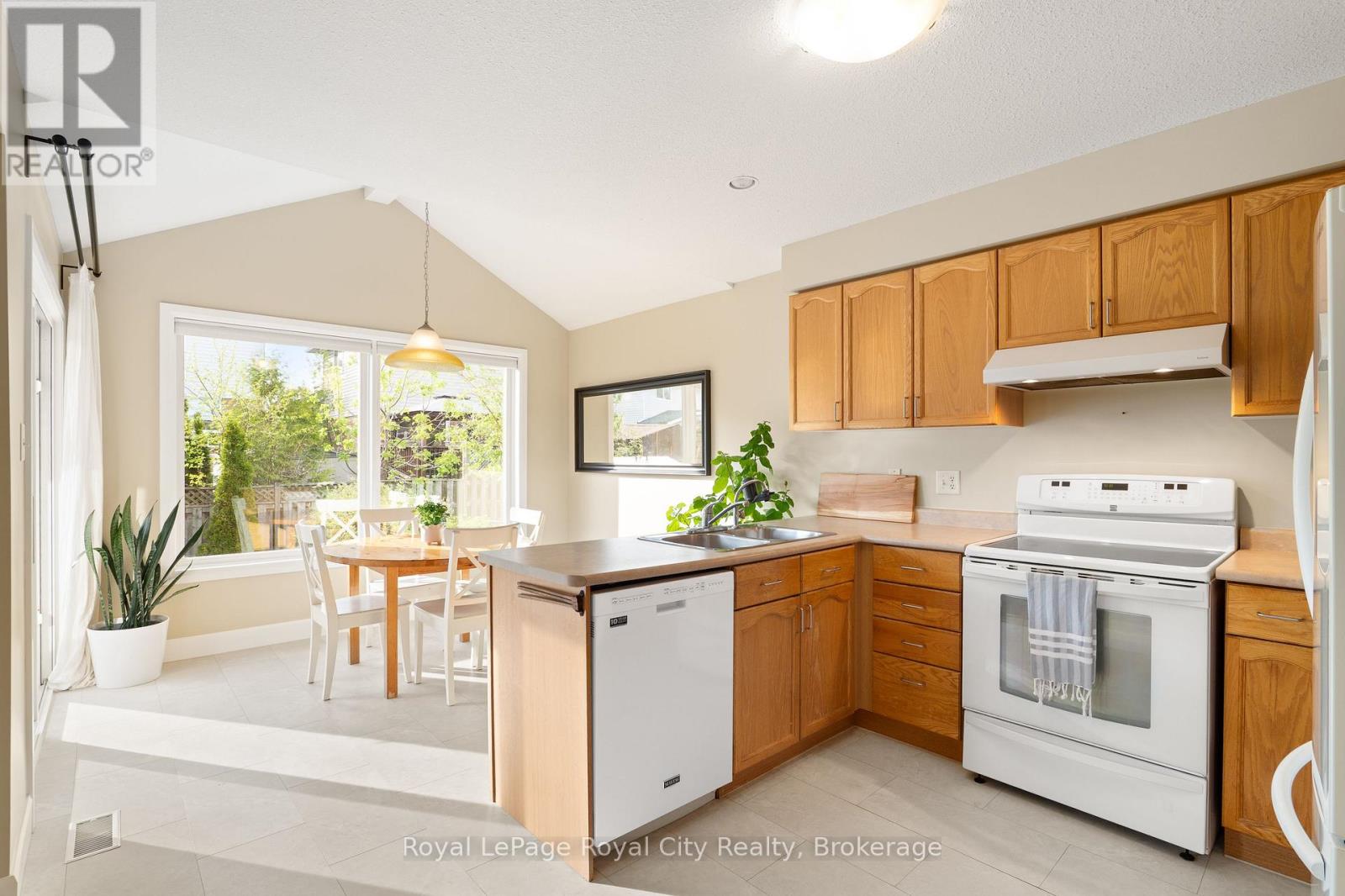 66 Hagan Avenue, Guelph, Ontario N1E 7B6 - Photo 13 - X13213474