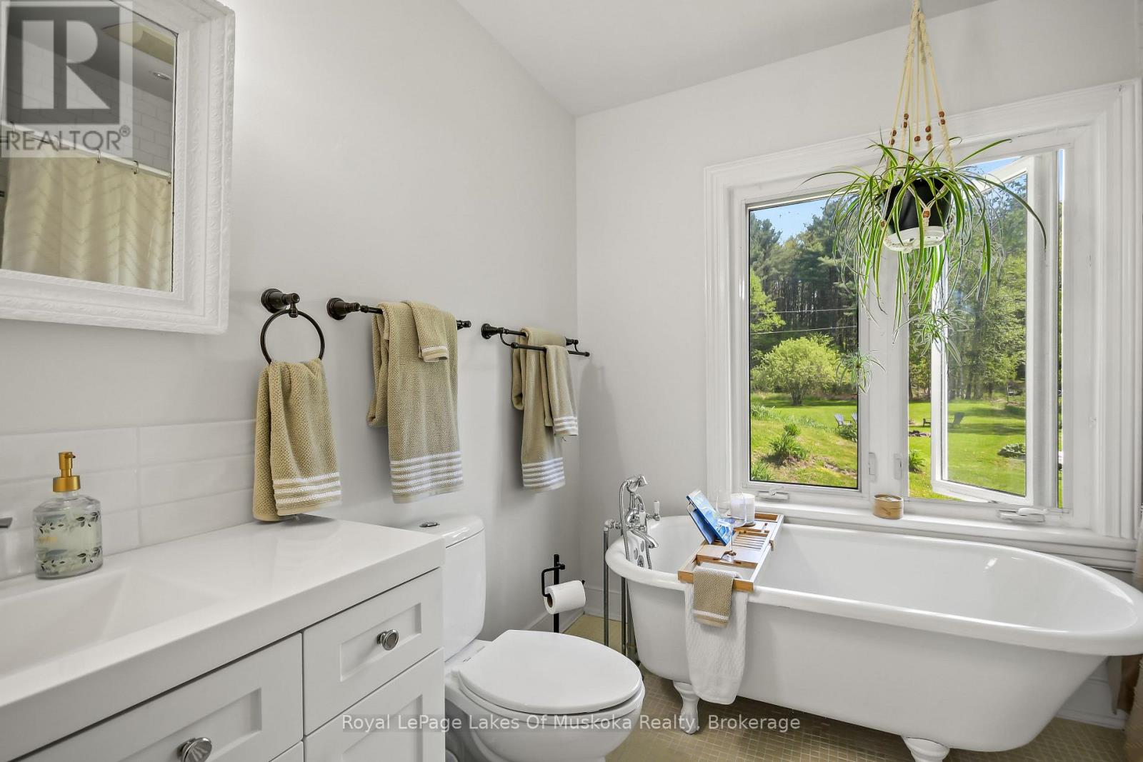 204 Beaumont Drive, Bracebridge, Ontario  P1L 1X2 - Photo 24 - X13213632