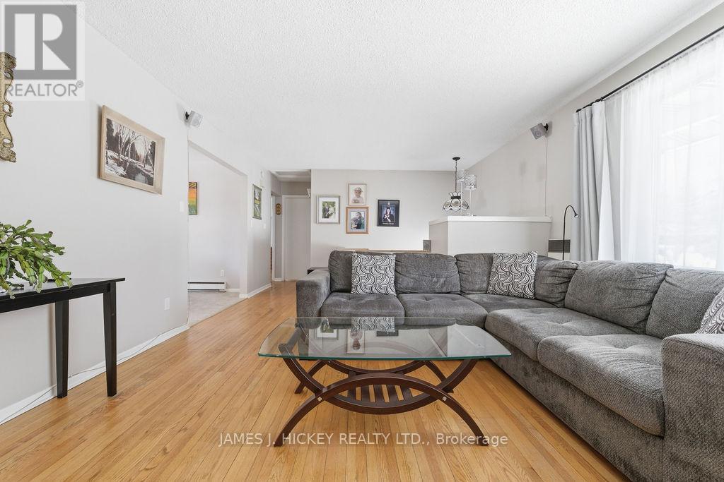 101 Frontenac Crescent, Deep River, Ontario  K0J 1P0 - Photo 16 - X12983754
