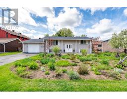 101 FRONTENAC CRESCENT, Deep River, Ontario