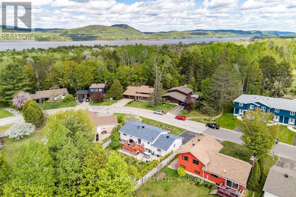 101 Frontenac Crescent, Deep River, Ontario  K0J 1P0 - Photo 47 - X12983754