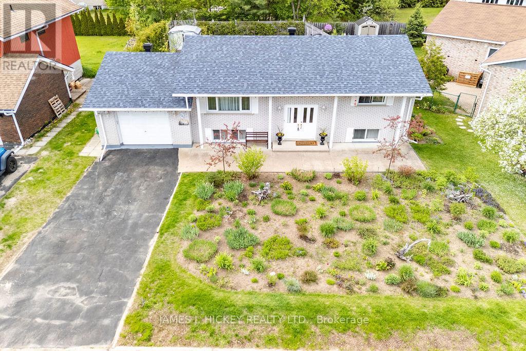 101 Frontenac Crescent, Deep River, Ontario  K0J 1P0 - Photo 50 - X12983754