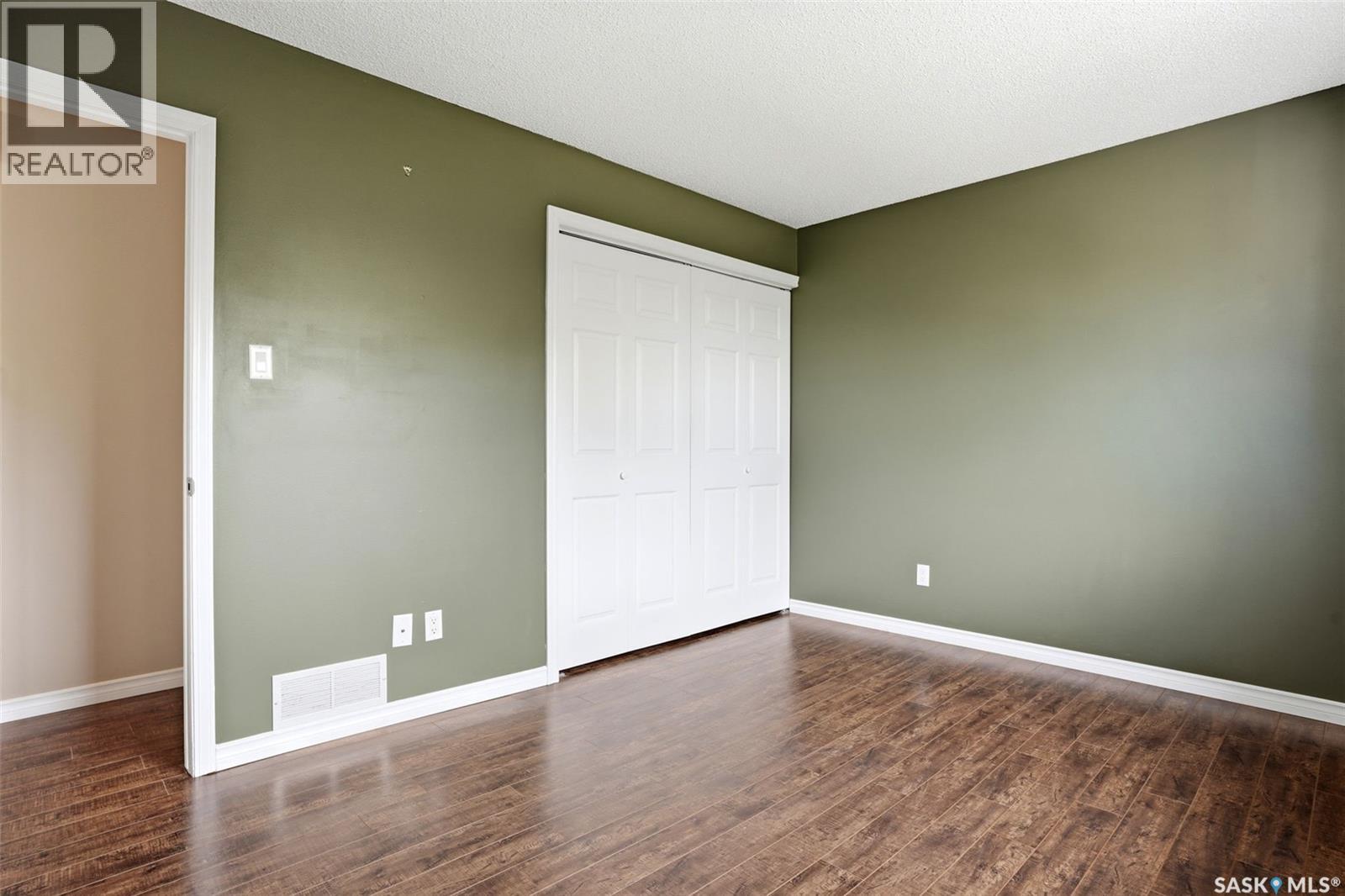 834 Erb Bay, Regina, Saskatchewan  S4N 7B1 - Photo 22 - SK037526