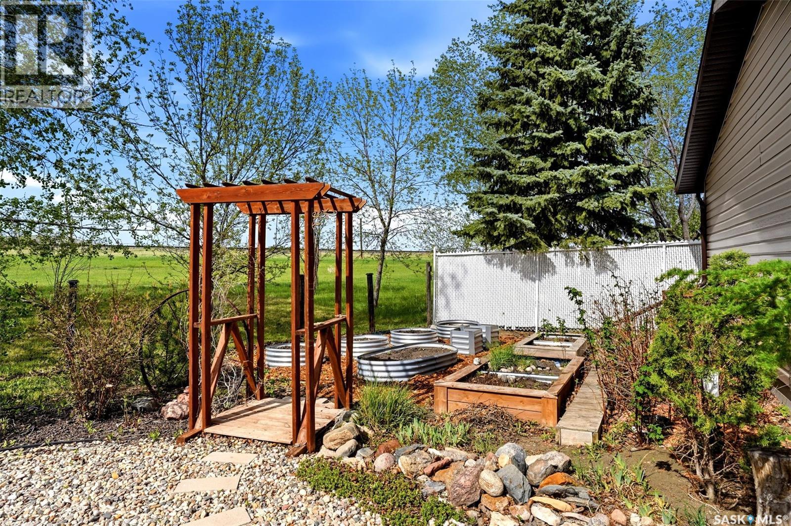834 Erb Bay, Regina, Saskatchewan  S4N 7B1 - Photo 47 - SK037526