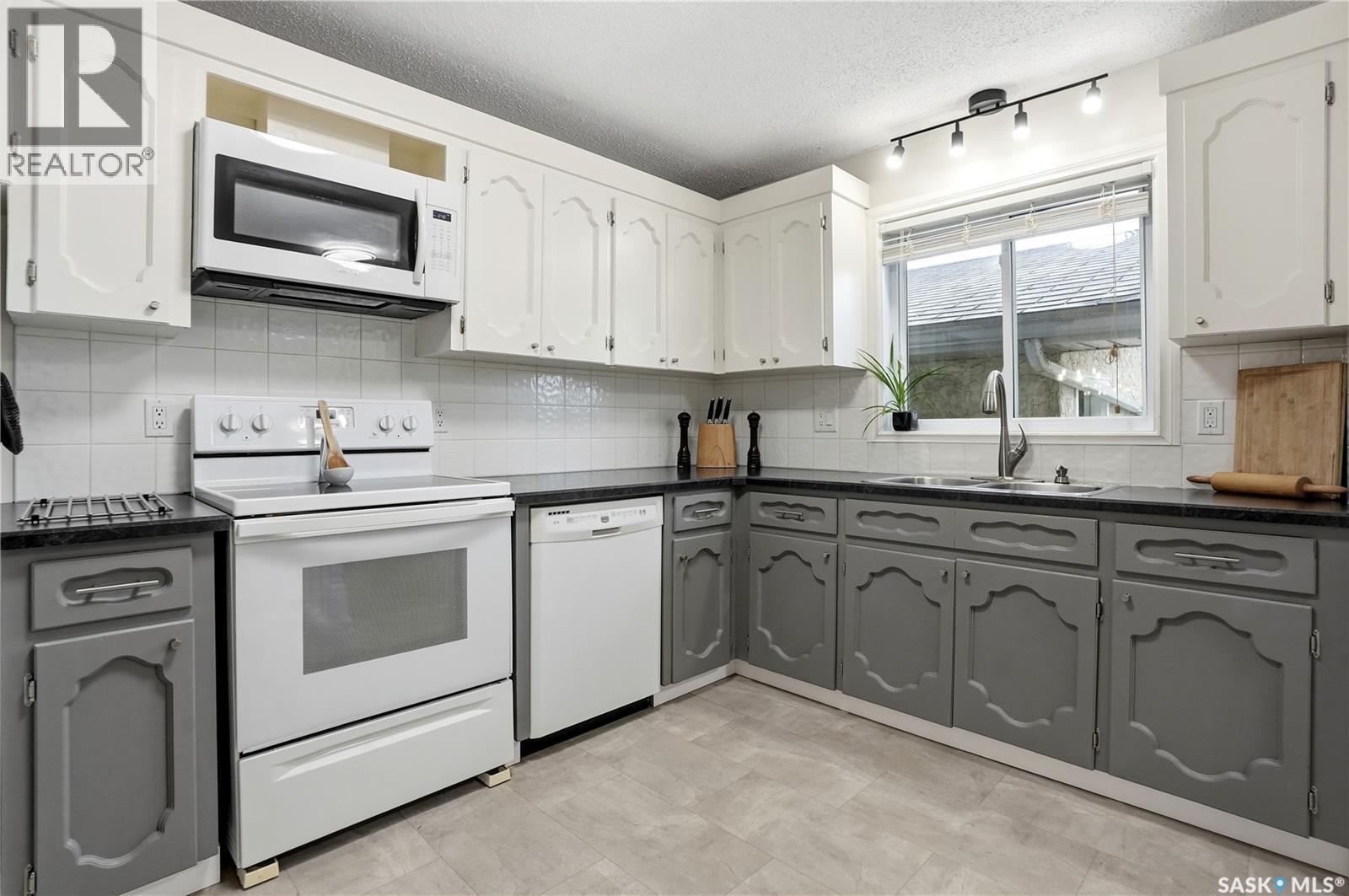14 Edenwold Crescent, Regina, Saskatchewan  S4R 8A3 - Photo 17 - SK037306