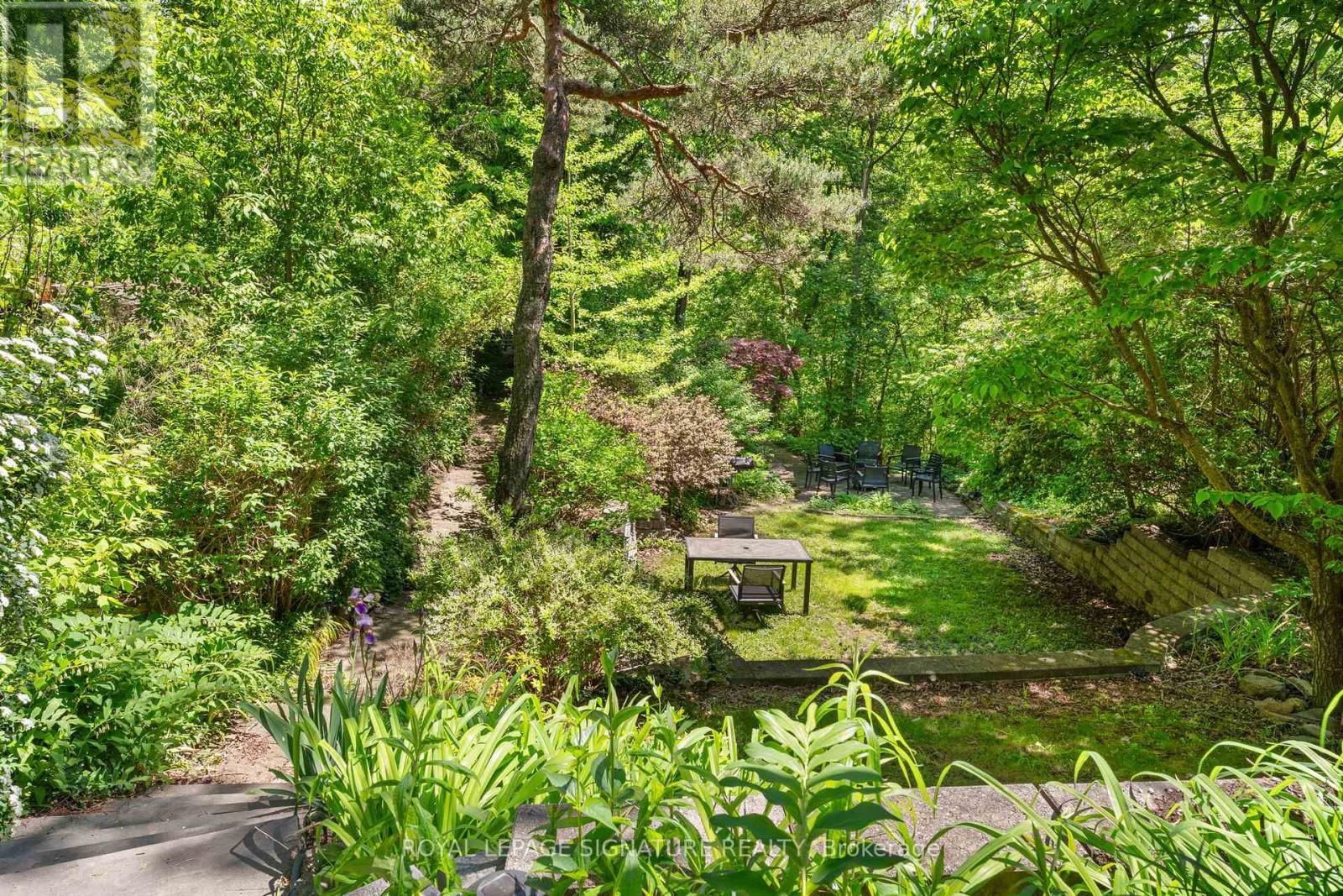 47 Don Valley Drive, Toronto, Ontario  M4K 2J1 - Photo 12 - E13170234