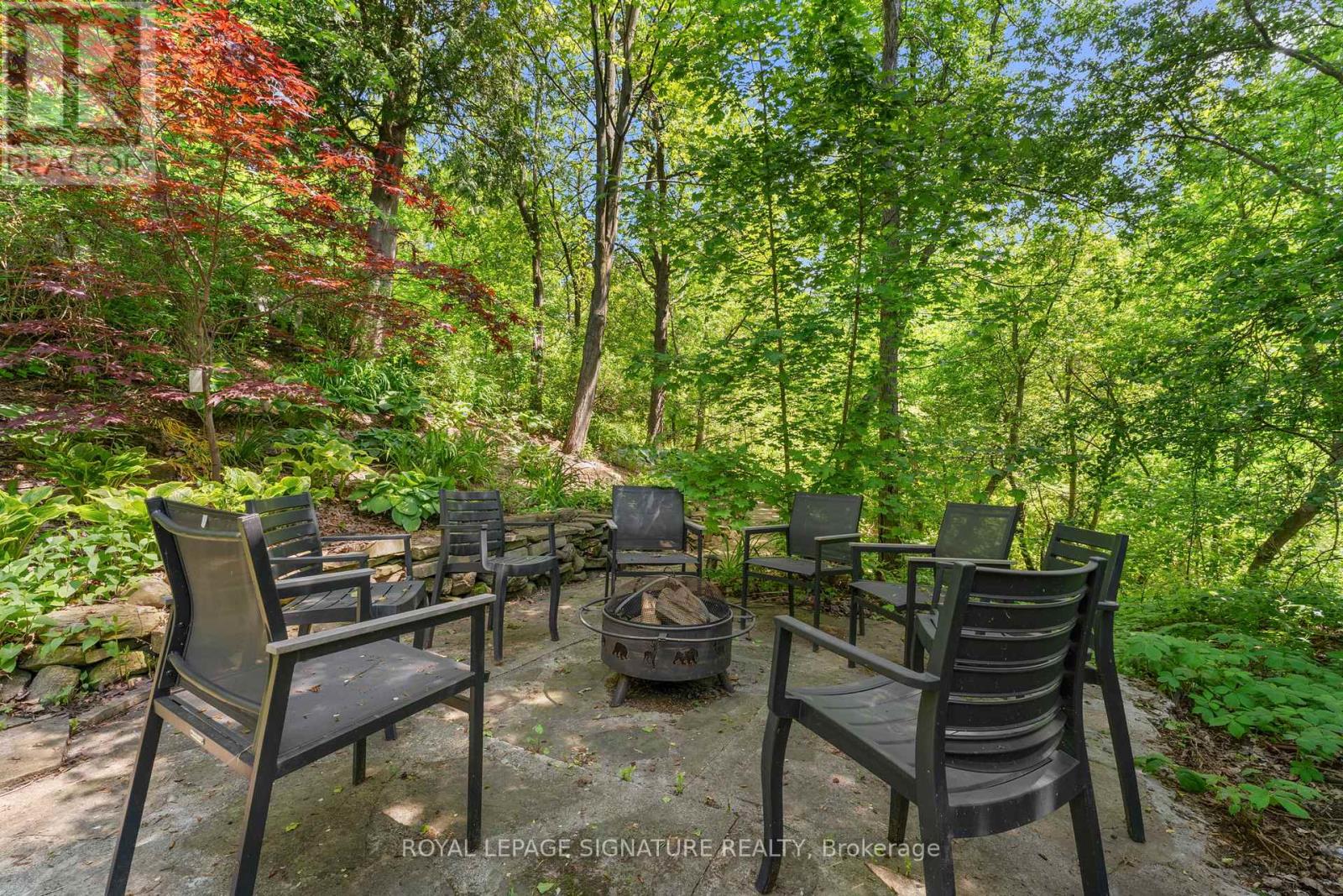 47 Don Valley Drive, Toronto, Ontario  M4K 2J1 - Photo 3 - E13170234
