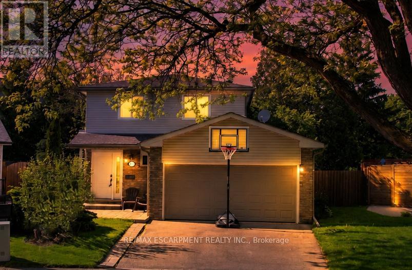 712 AUBURN CRESCENT, Burlington, Ontario