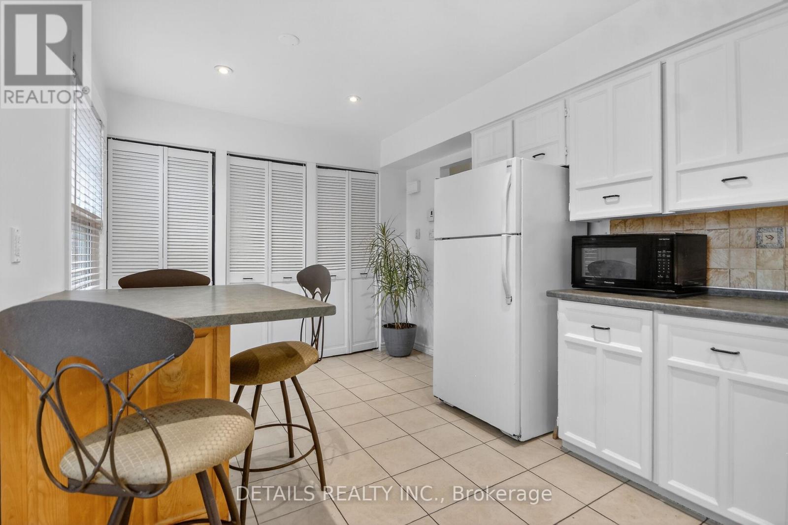 5 - 40 Appleby Private, Ottawa, Ontario K2C 3P4 - Photo 6 - X12883514