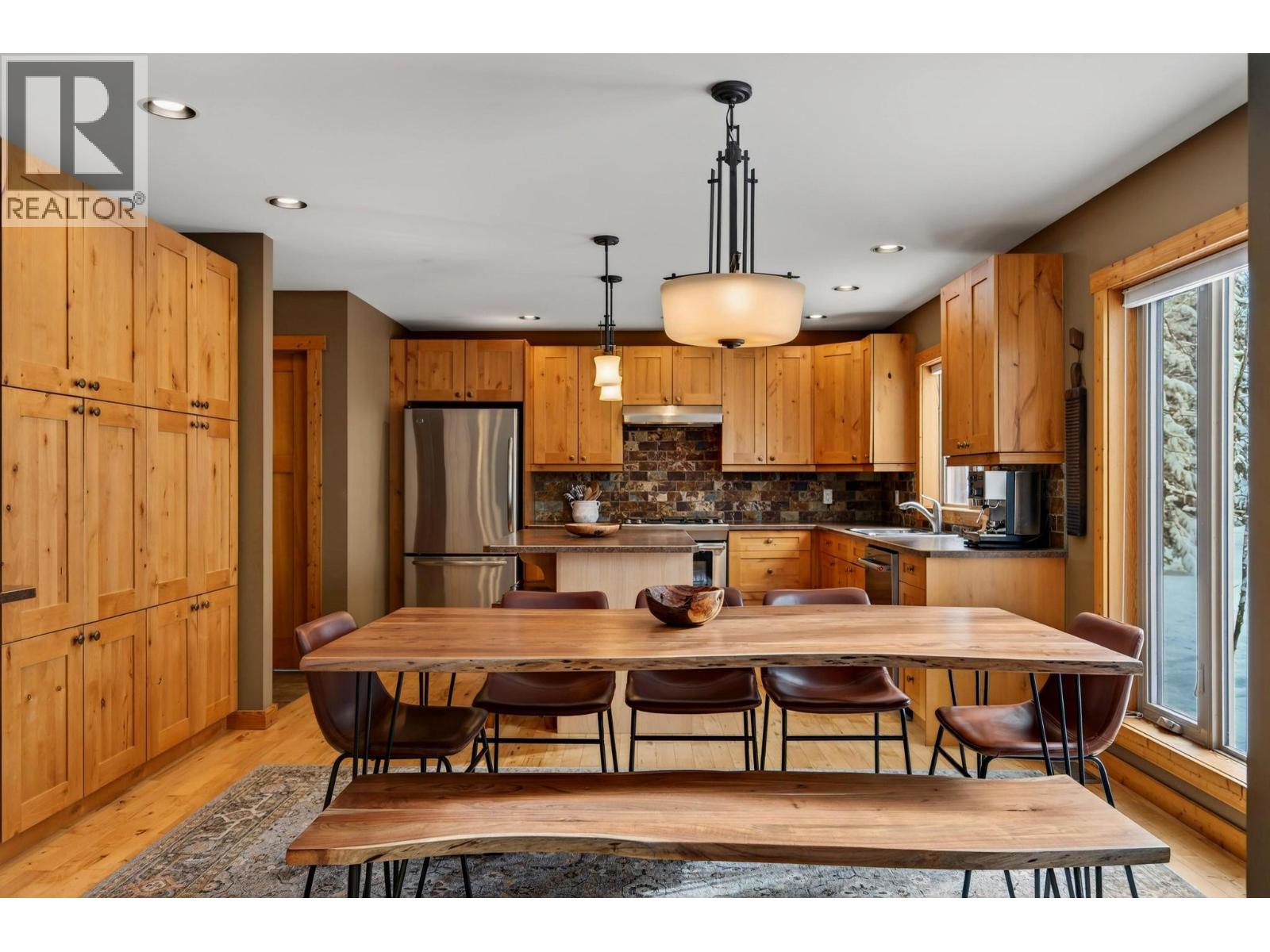 1417 Granite Drive, Golden, British Columbia  V0A 1H3 - Photo 5 - 10377381