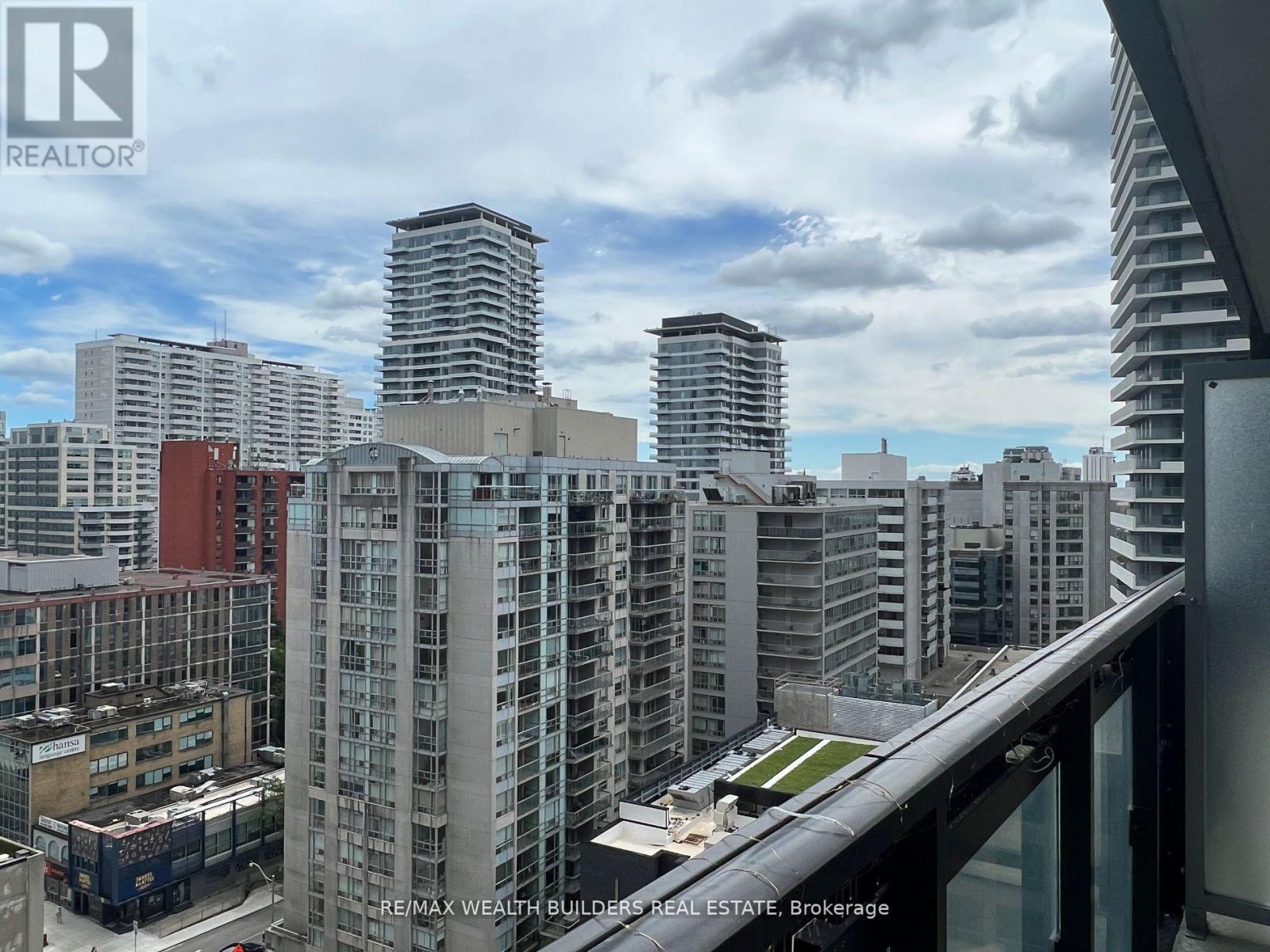 1010 - 8 Eglinton Avenue E, Toronto, Ontario  M4P 0C1 - Photo 14 - C13213594