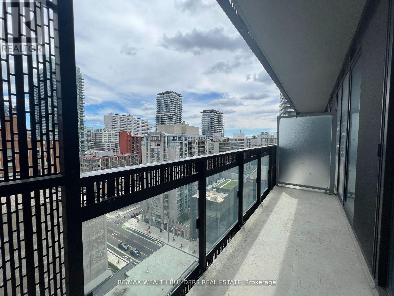 1010 - 8 Eglinton Avenue E, Toronto, Ontario  M4P 0C1 - Photo 15 - C13213594