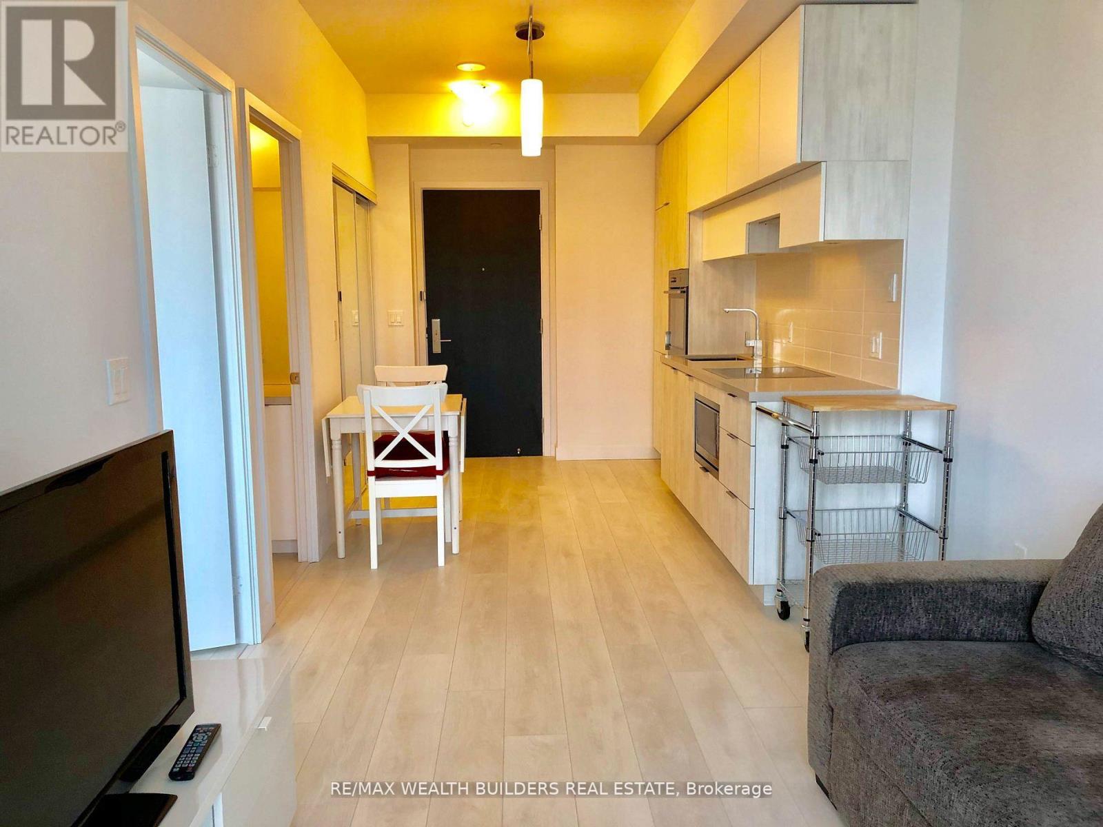 1010 - 8 Eglinton Avenue E, Toronto, Ontario  M4P 0C1 - Photo 9 - C13213594