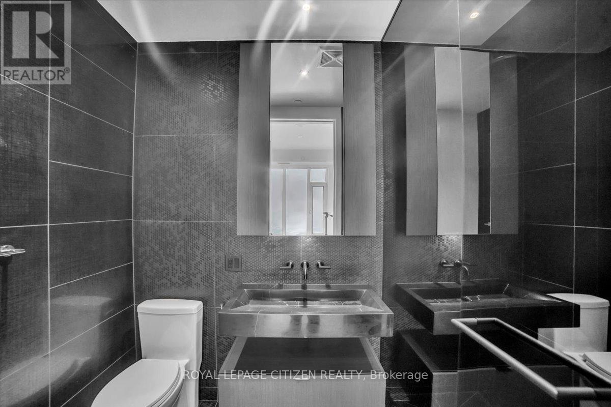 6007 - 11 Yorkville Avenue, Toronto, Ontario  M4W 1L2 - Photo 19 - C13213658