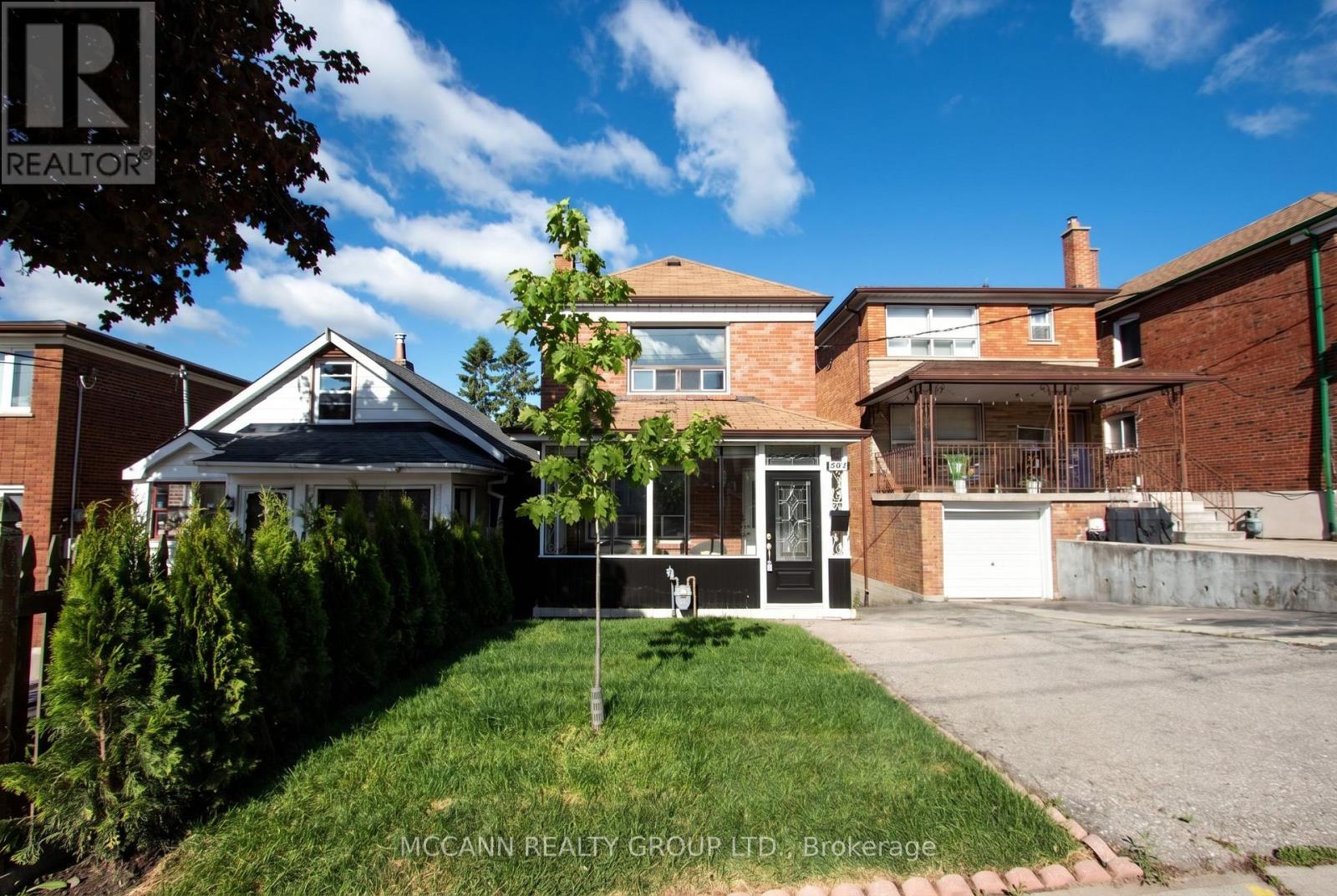 496 Northcliffe Boulevard, Toronto, Ontario  M6E 3L5 - Photo 4 - C13213674