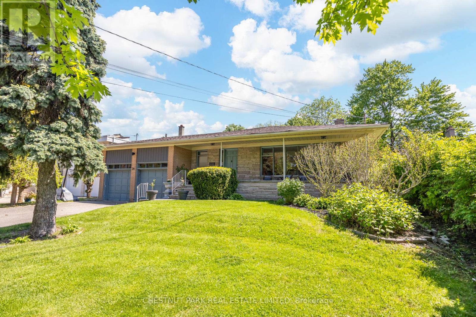 26 Hearthstone Crescent, Toronto, Ontario  M2R 1G3 - Photo 1 - C13213732