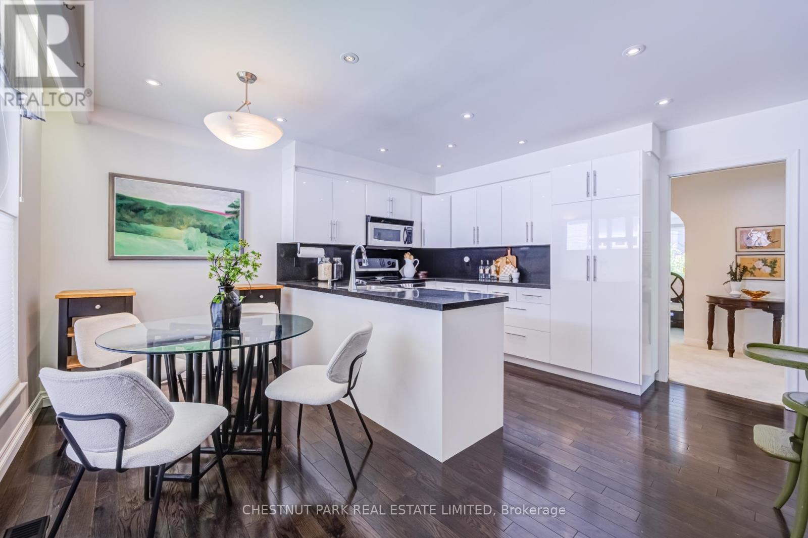 26 Hearthstone Crescent, Toronto, Ontario  M2R 1G3 - Photo 11 - C13213732