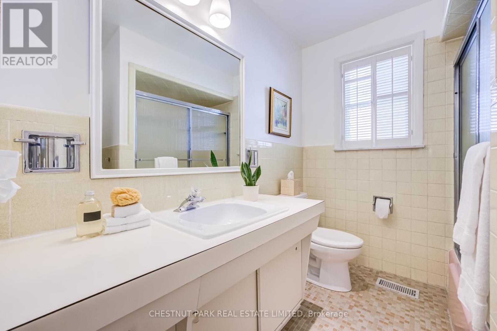 26 Hearthstone Crescent, Toronto, Ontario  M2R 1G3 - Photo 26 - C13213732