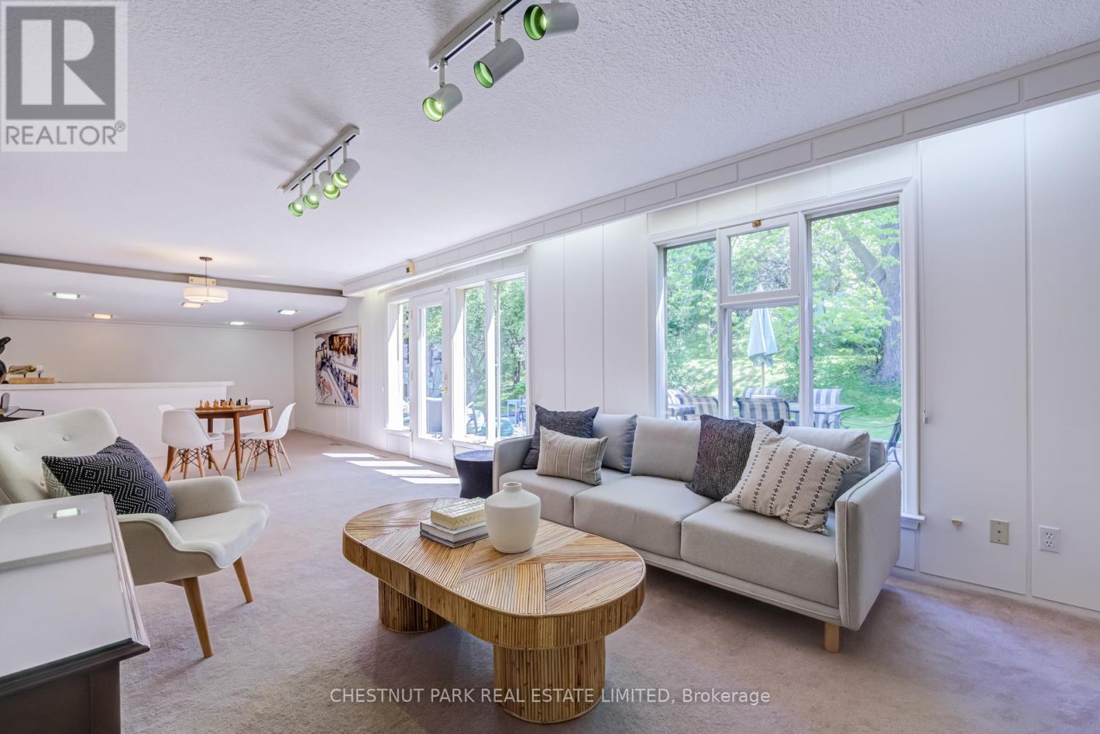 26 Hearthstone Crescent, Toronto, Ontario  M2R 1G3 - Photo 27 - C13213732
