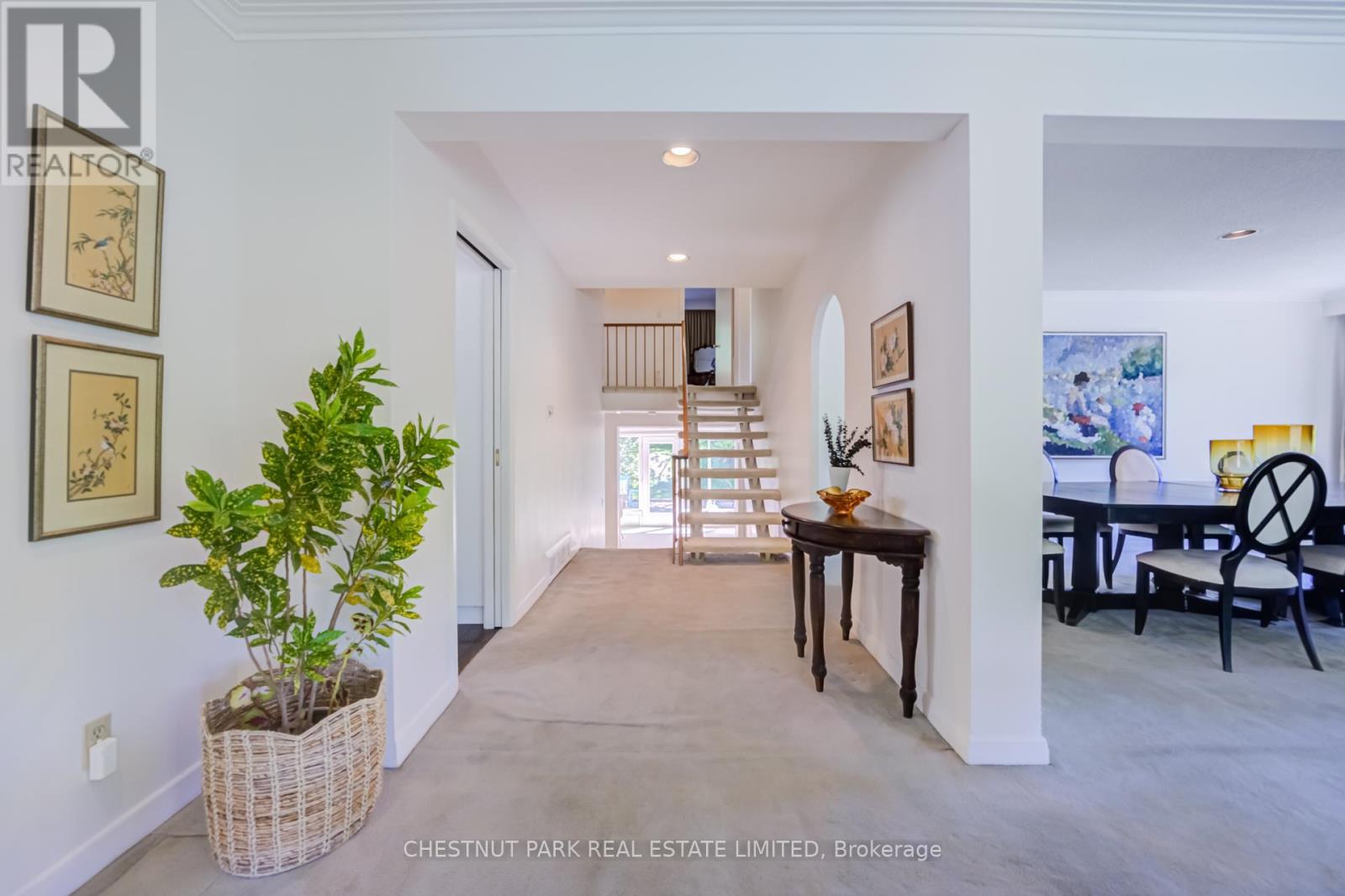 26 Hearthstone Crescent, Toronto, Ontario  M2R 1G3 - Photo 5 - C13213732