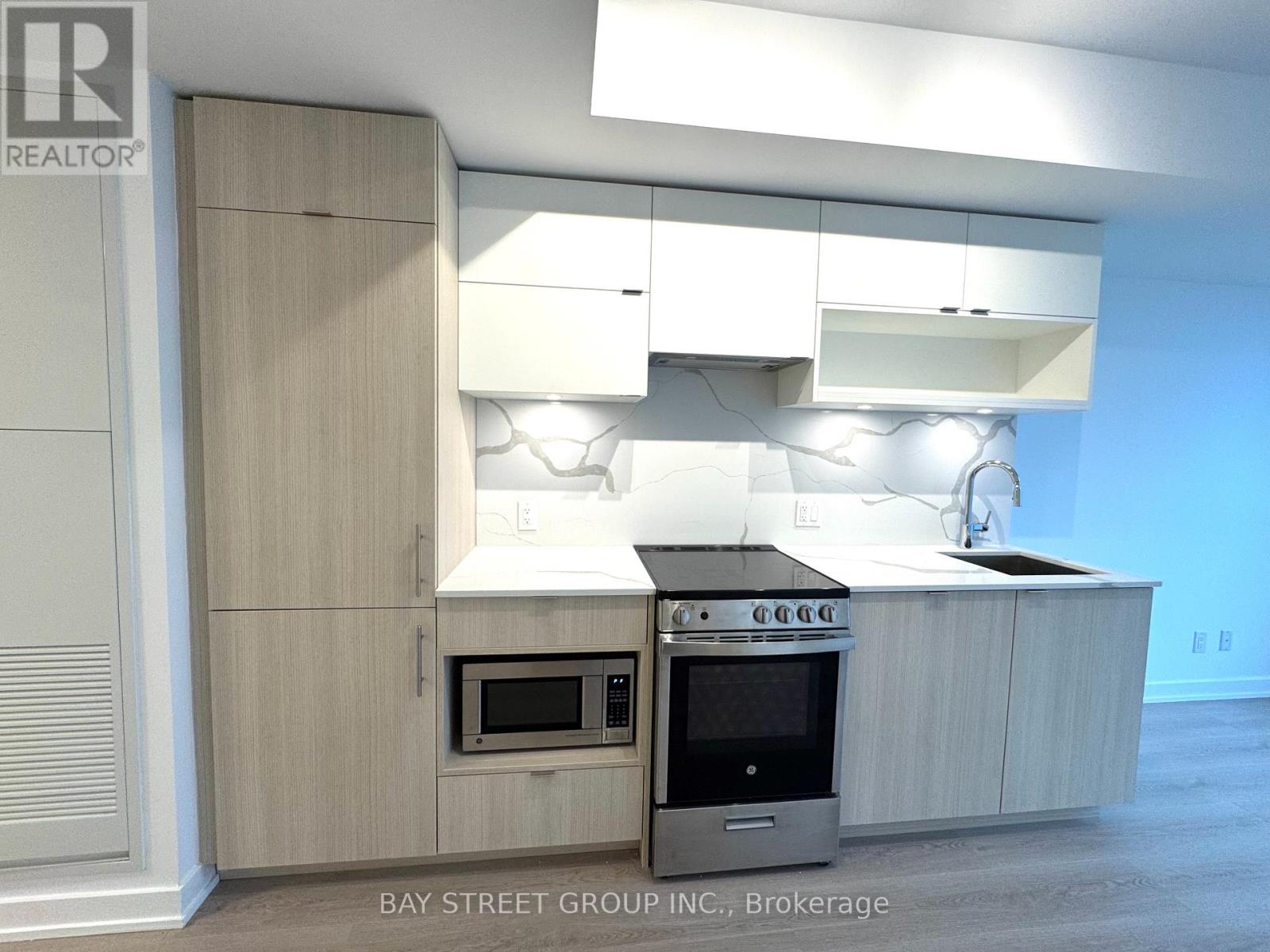 2117 - 100 Queen Street E, Toronto, Ontario  M5C 0B5 - Photo 3 - C13213762