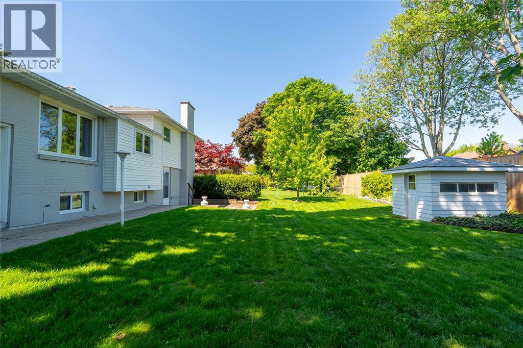 572 Highbury Park, Sarnia, Ontario  N7V 2J9 - Photo 30 - 26010403