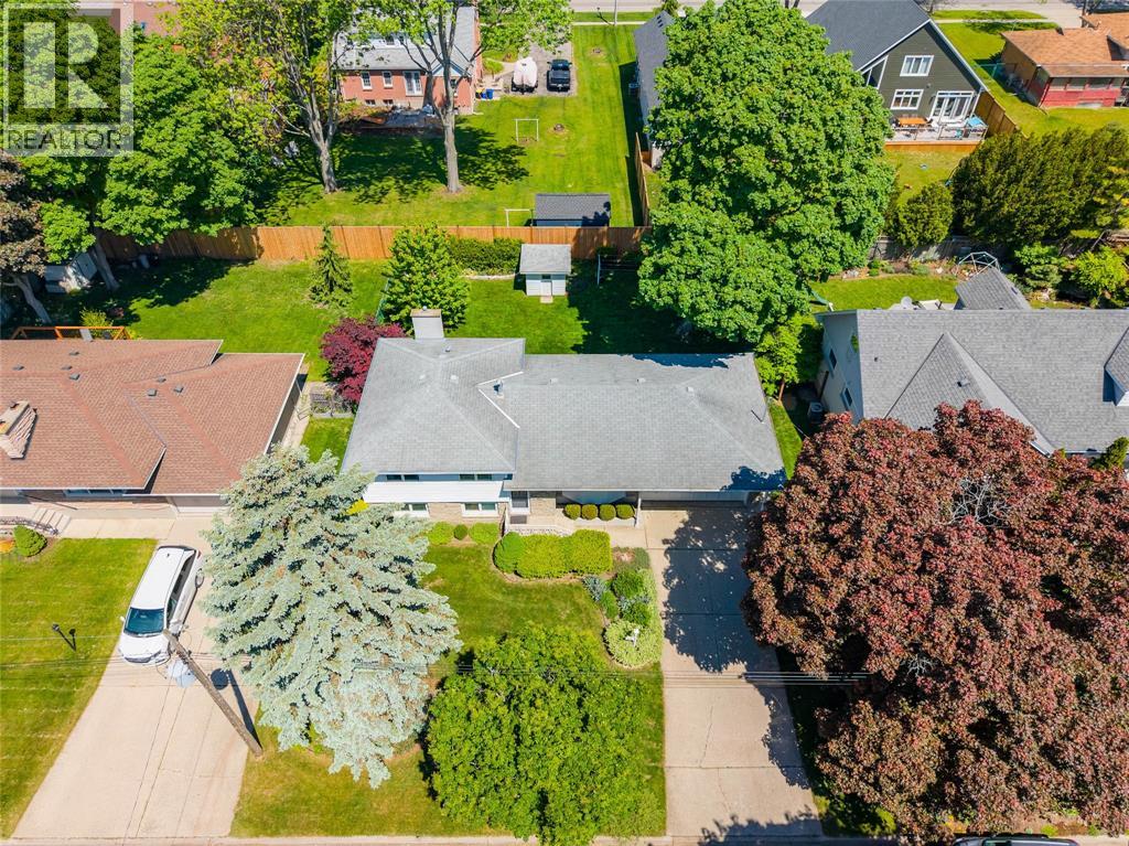 572 Highbury Park, Sarnia, Ontario  N7V 2J9 - Photo 33 - 26010403