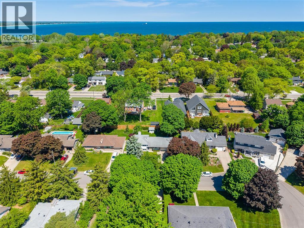 572 Highbury Park, Sarnia, Ontario  N7V 2J9 - Photo 36 - 26010403