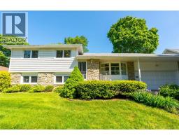 572 HIGHBURY PARK, Sarnia, Ontario