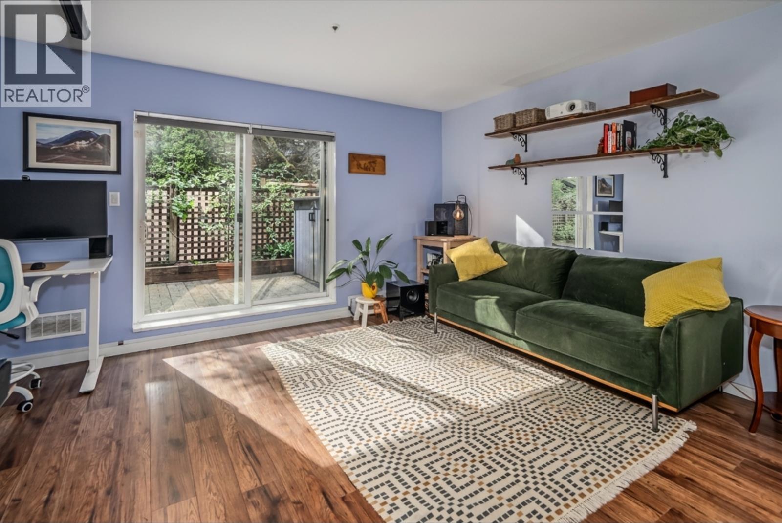 106 526 13th Street, New Westminster, British Columbia  V3M 4L9 - Photo 3 - R3128787