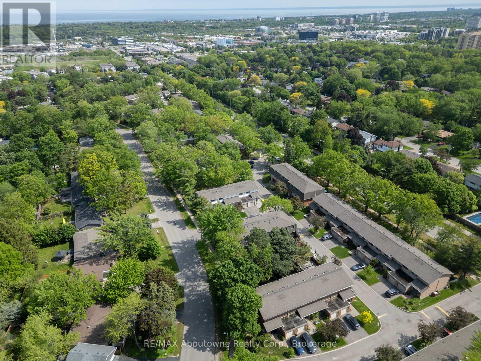 35 - 1270 Gainsborough Drive, Oakville, Ontario  M9A 0E1 - Photo 48 - W13212796
