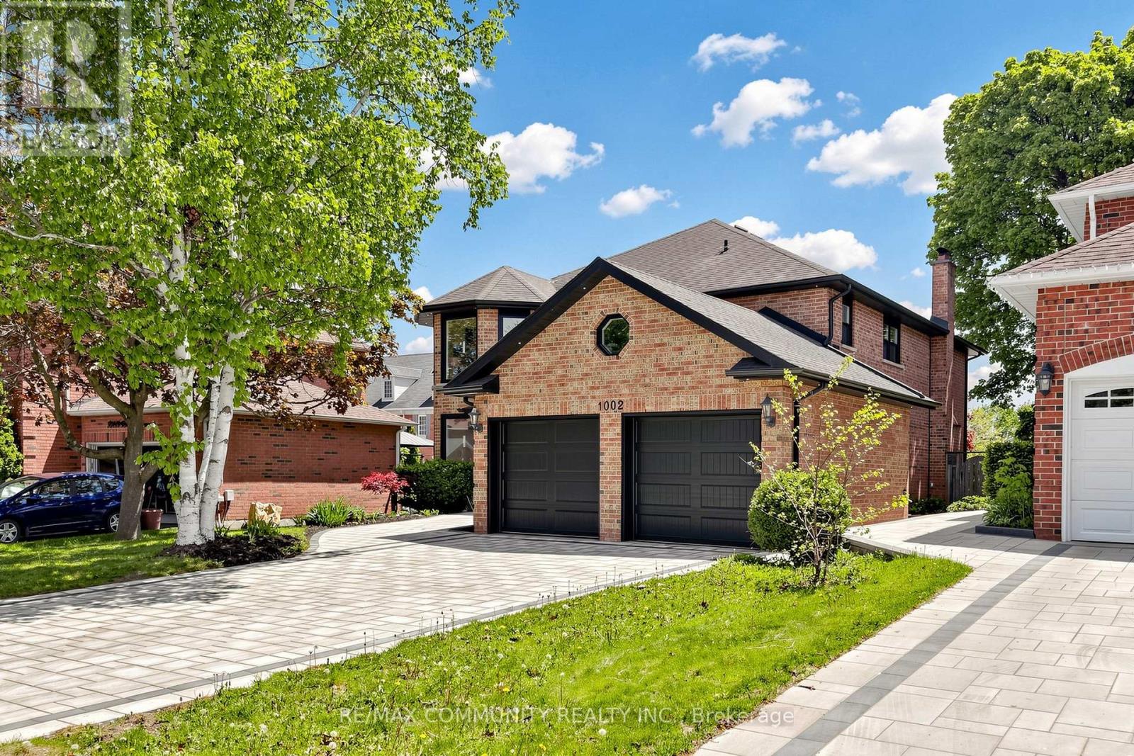 1002 Riverview Crescent, Pickering, Ontario  L1V 4M5 - Photo 2 - E13213452