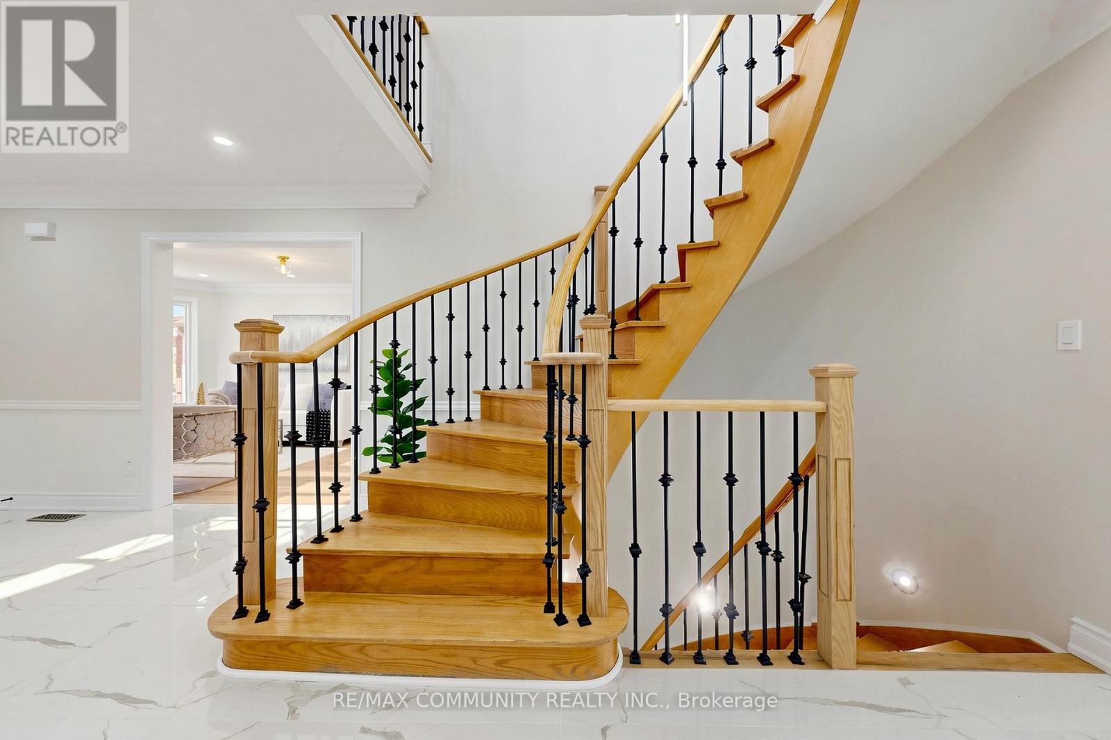 1002 Riverview Crescent, Pickering, Ontario  L1V 4M5 - Photo 22 - E13213452