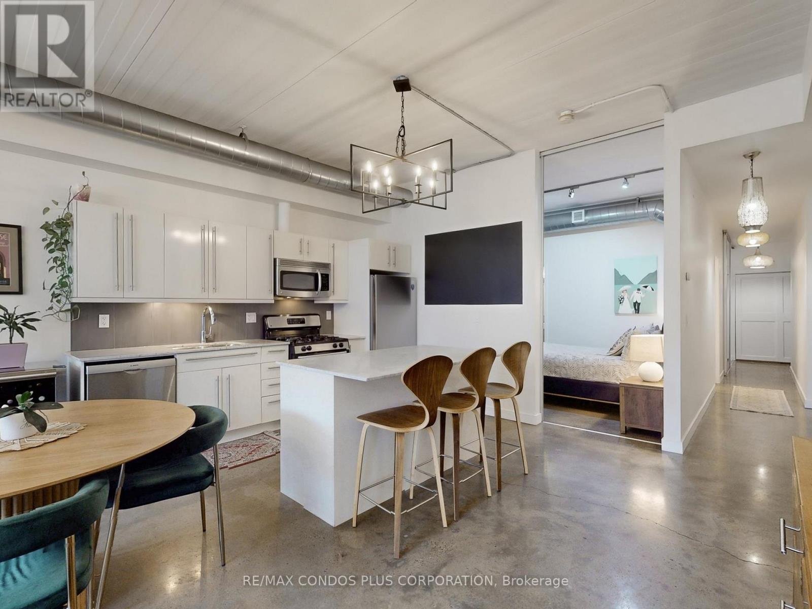 201 - 747 Queen Street E, Toronto, Ontario  M4M 1H3 - Photo 15 - E13213558