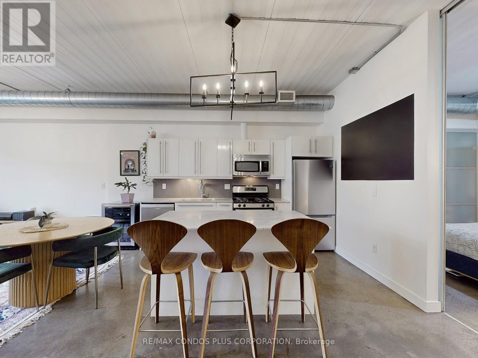 201 - 747 Queen Street E, Toronto, Ontario  M4M 1H3 - Photo 16 - E13213558