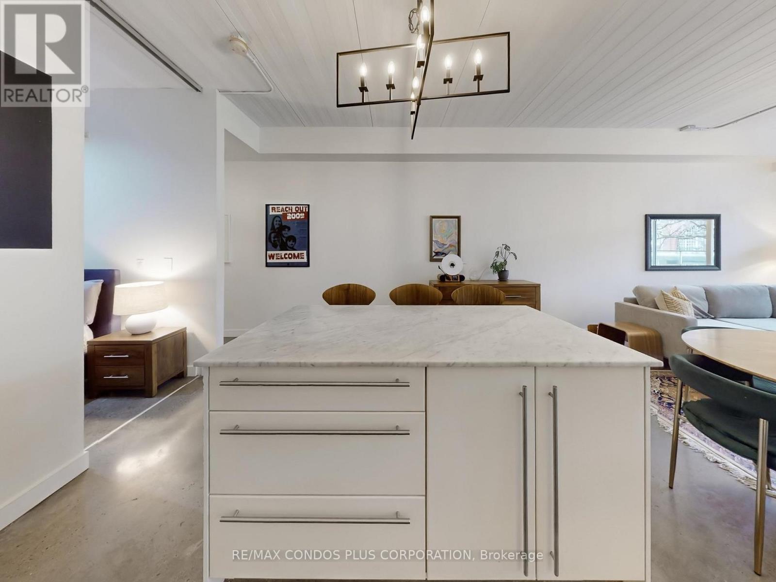 201 - 747 Queen Street E, Toronto, Ontario  M4M 1H3 - Photo 20 - E13213558