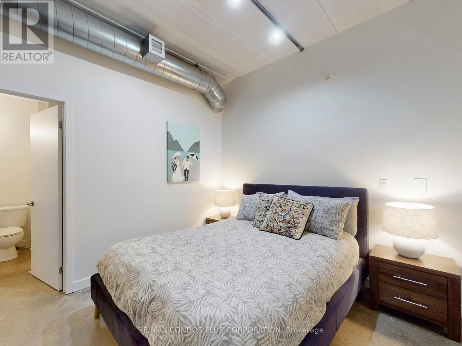 201 - 747 Queen Street E, Toronto, Ontario  M4M 1H3 - Photo 25 - E13213558