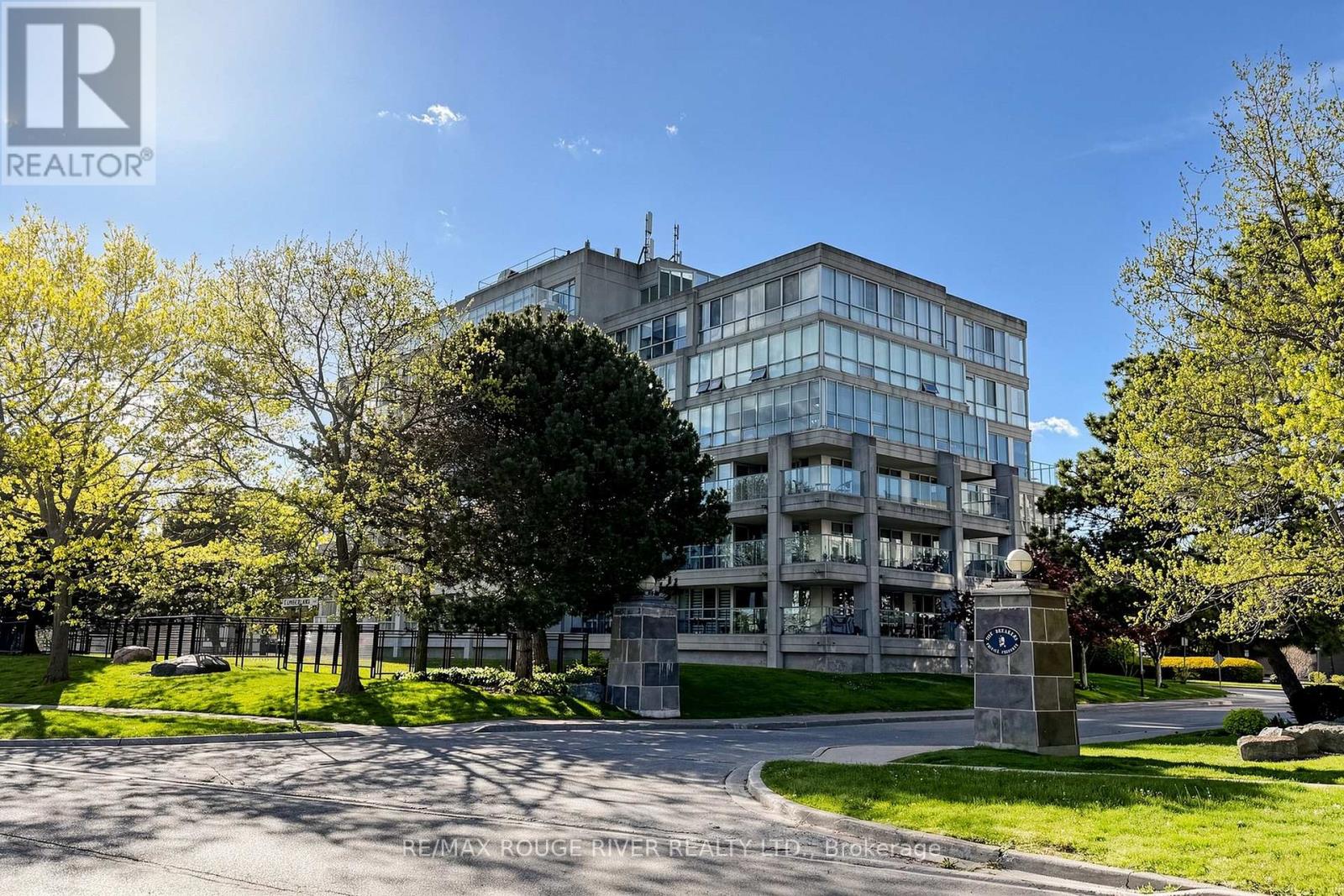 402 - 70 Cumberland Lane, Ajax, Ontario L1S 7K2 - Photo 2 - E13213646