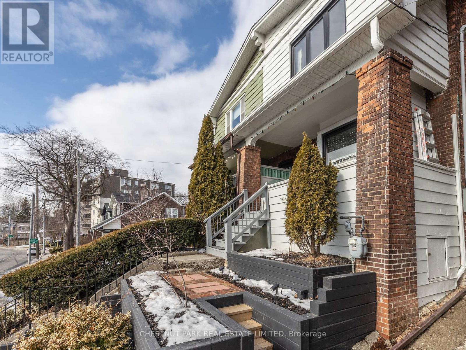 1654 Gerrard Street E, Toronto, Ontario  M4L 2A8 - Photo 24 - E13213686