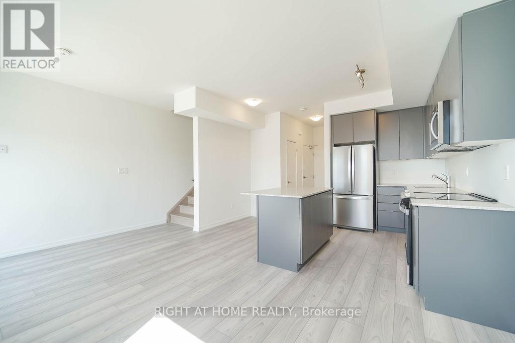 11 - 11 Lytham Green Circle, Newmarket, Ontario  L3Y 0H3 - Photo 14 - N13213550
