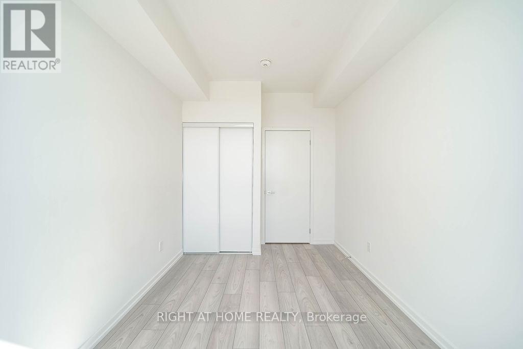 11 - 11 Lytham Green Circle, Newmarket, Ontario  L3Y 0H3 - Photo 37 - N13213550
