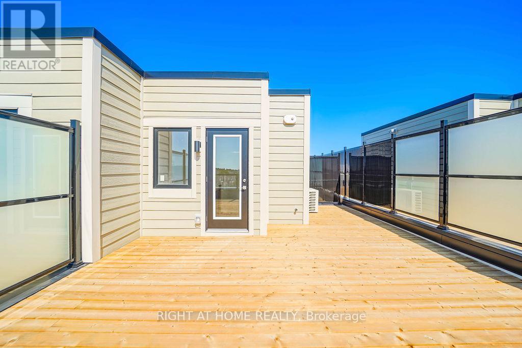 11 - 11 Lytham Green Circle, Newmarket, Ontario  L3Y 0H3 - Photo 45 - N13213550