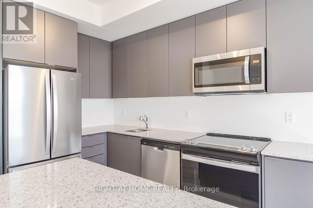 11 - 11 Lytham Green Circle, Newmarket, Ontario  L3Y 0H3 - Photo 7 - N13213550